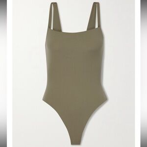 NWT Skims Fits Everybody Bodysuit